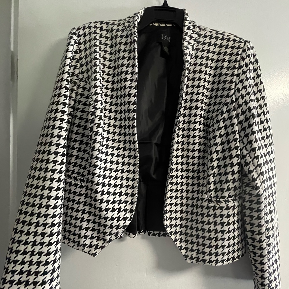Houndstooth Women’s Jacket by Donna Moore, size L.